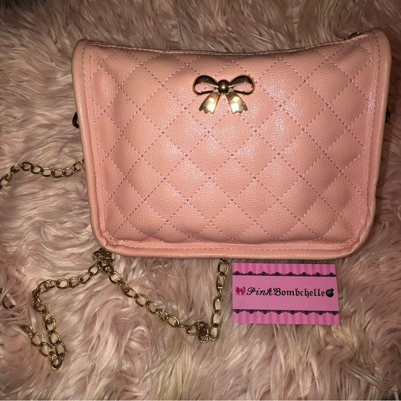 PinkBombchelle Pink Quilted Pattern Makeup Bag/Purse — Bow - Picture 3 of 12